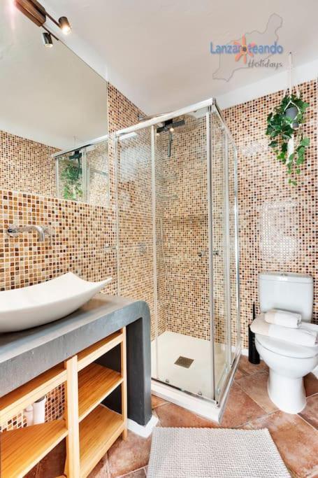 Vivienda Vacacional El Patio De Franky Teguise  Dış mekan fotoğraf